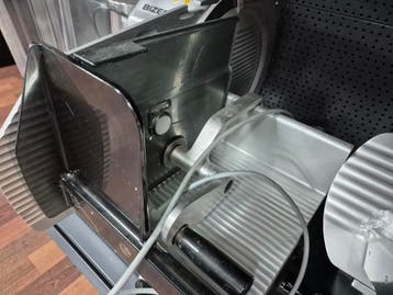 ONLINE VEILING Bizerba snijmachine goed werkend, Gebruikt, Bakkerij en Slagerij