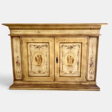 Hoog dressoir - hard hout