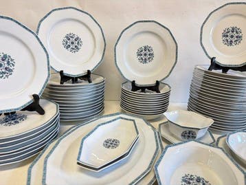 Lanternier & Fils, Limoges - Eetservies (63) - Exclusive