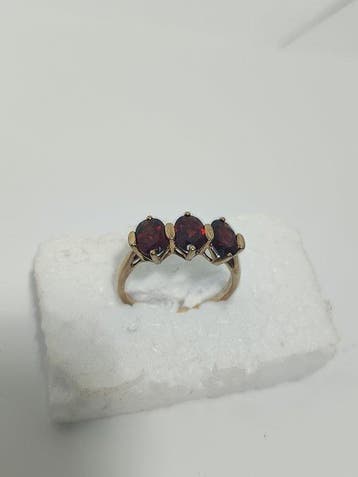 Zonder minimumprijs - Ring - 9 kt. Geel goud Granaat - 9k, Sieraden, Tassen en Uiterlijk, Nieuw