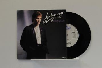 vinyl single 7 inch - Johnny Logan - Hold Me Now, Verzenden, Zo goed als nieuw, 7 inch, Pop