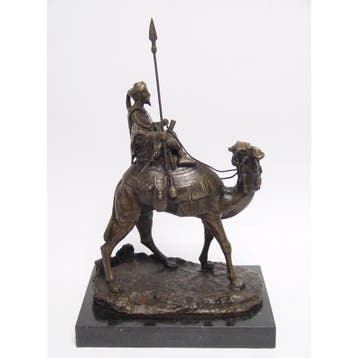 EEN BRONZEN BEELD VAN EEN DROMEDARIS EN RUITER (Interieur), Verzenden, Nieuw