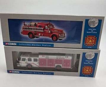 Corgi 1:50 - Model vrachtwagen (2) - Seagrave Anniversary, Nieuw