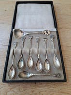 Theelepel (8) - .835 zilver - 835 Zilver bloemmotief