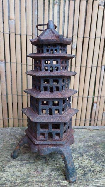 Japanse pagode - IJzer (gegoten) - Japan - 20e eeuw