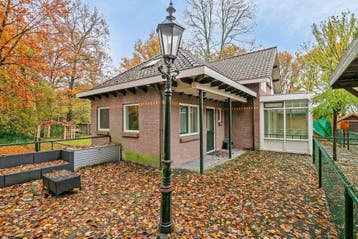 Te huur: Huis Moerstraatsebaan in Halsteren, Halsteren, Noord-Brabant