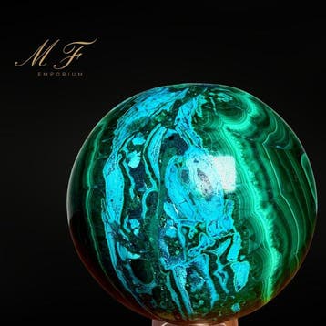 Prachtige bol van malachiet en chrysocolla, van grote, Verzamelen, Mineralen en Fossielen