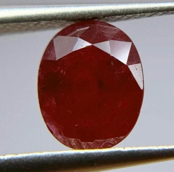 1 pcs Rood Robijn - 1.95 ct - International Gemological, Sieraden, Tassen en Uiterlijk, Edelstenen