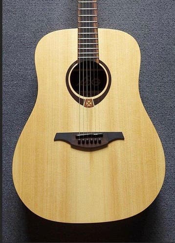 Lag - Tramontane T70D Gloednieuwe Dreadnought - -, Nieuw