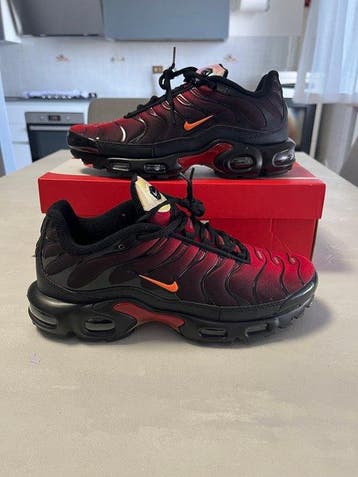 Nike - Air Max Plus - Sneakers - Maat: EU 43, Nieuw