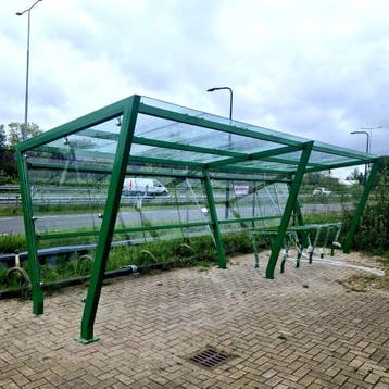 Fietsenstalling design H-line, professioneel glas/staal, Nieuw, Fietsenstalling.nl