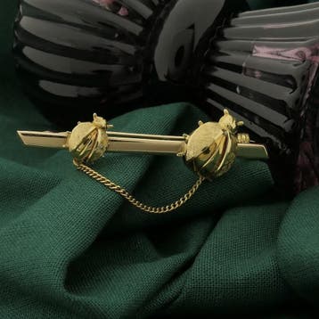 Gouden broche met lieveheersbeestjes, Ophalen of Verzenden, Gebruikt, Overige kleuren, Goud
