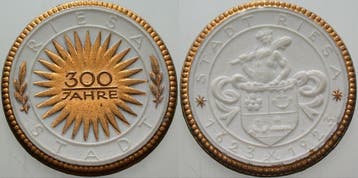 Porzellanmedaille weiss, zum Teil vergoudet 1923 Sachsen..., Verzenden