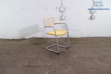 Lande vergaderstoel lichtgeel berken rug sledeframe stapelba, Verzenden, Gebruikt
