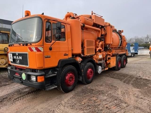 Veiling: Zuigwagen Vrachtwagen MAN 35.402 8x4 Diesel 1995, Auto's, Vrachtwagens, Handgeschakeld, BTW verrekenbaar, Diesel, Overige kleuren
