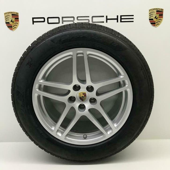 Porsche Macan ORIGINELE 18inch Sport met winterbanden, Auto-onderdelen, Banden en Velgen, 18 inch, Winterbanden, Personenwagen