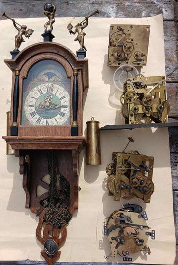 Wandklok (5) - Hout, Koper - 1920-1930
