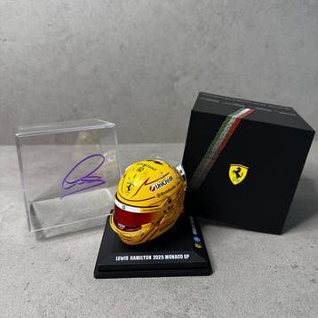 Ferrari - Lewis Hamilton - 2025 Monaco GP - 2025 - Helm op, Verzamelen, Automerken, Motoren en Formule 1, Nieuw