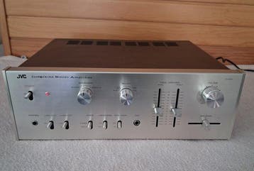 JVC - VN-300 Solid state geïntegreerde versterker, Nieuw