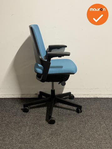 Interstuhl MOVYis3 - Bureaustoel - Lichtblauw/Zwart - Refurb, Werkplek, Ophalen of Verzenden, Gebruikt, Stoel