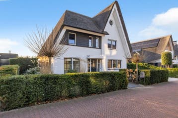 Te huur: Huis Professor Brouwerlaan in Blaricum, Blaricum, Noord-Holland