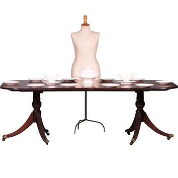 Engelse eetkamertafel waar heel goed armstoelen onder passen, Ophalen of Verzenden