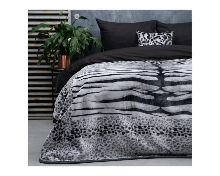 Sleeptime Embossed deken Zebra Grijs - 200 x 200, Huis en Inrichting, Slaapkamer | Beddengoed
