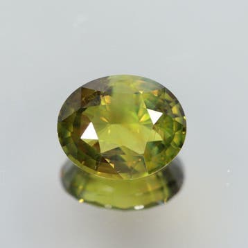 1 pcs Groen, Geel, Bruin Alexandriet - 9.57 ct - Gemological, Sieraden, Tassen en Uiterlijk, Nieuw