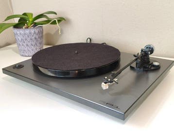 Rega - RP 1 - met Micro Seiki DQ44 toonarm - Platenspeler, Nieuw