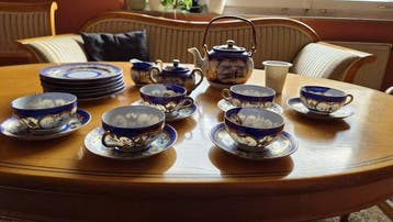 Theeservies (24) - Nippon - Porselein - Blauw-gouddecor met