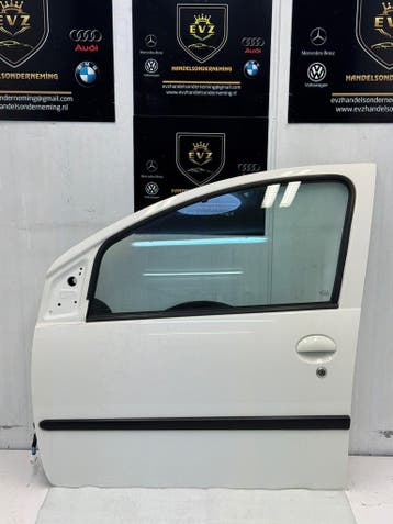 Portier 4-deurs links voor deur  Citroën C1 bj.2011 wit KWD, Gebruikt, Voor, Citroën, Deur