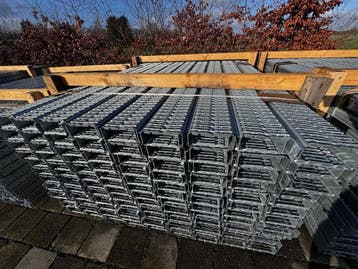 Gegalvaniseerde stalen vloerplaten Niet van..., Zakelijke goederen, Kantoor en Winkelinrichting | Magazijn, Stelling en Opslag