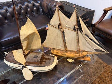 Modelboot (2) - Scheepsmodel: Flying Fish, schoener, Nieuw