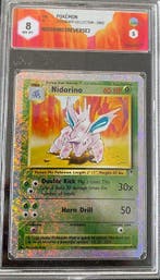 Pokémon - 1 Graded card - Nidorino 56/110 Foil, Reverse holo, Hobby en Vrije tijd, Verzamelkaartspellen | Pokémon, Nieuw