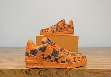 Louis Vuitton - LV Trainer Damier Pop Orange - Sneakers -, Kleding | Heren, Schoenen, Nieuw