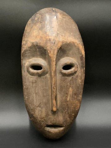 Uitzonderlijk masker. - dansmasker - Congo (Zonder