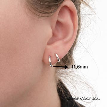Zilveren huggie hoops 1,8 mm breed rhodium, Verzenden, Nieuw, Zilver