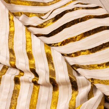 BA079 - Zeldzaam goudkleurig gestreept fluweel – Italiaanse