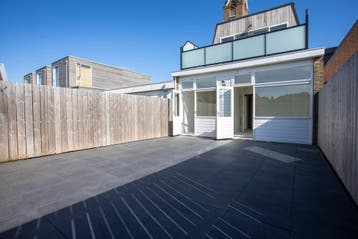 Te huur: Appartement Voorstraat in Egmond aan Zee, Huizen en Kamers, Egmond aan Zee, Noord-Holland, Appartement