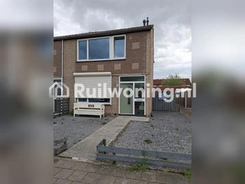 Nieuwendijk: Gezellig huis met 4 kamers