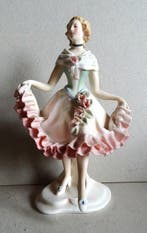 Karl Ens, Volkstedt - Beeldje - Pink Dress Lady - Porselein
