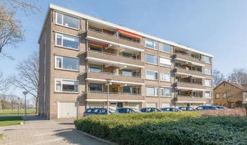 Te Huur 4 Kamer Appartement J.J. van Deinselaan In Enschede, Huizen en Kamers, Direct bij eigenaar, Overijssel, Enschede, Appartement