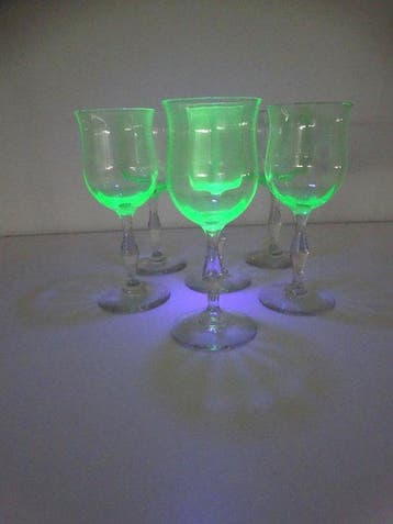 Drinkservies (6) - Glas, Uranium glass - Uranium glazen, Antiek en Kunst