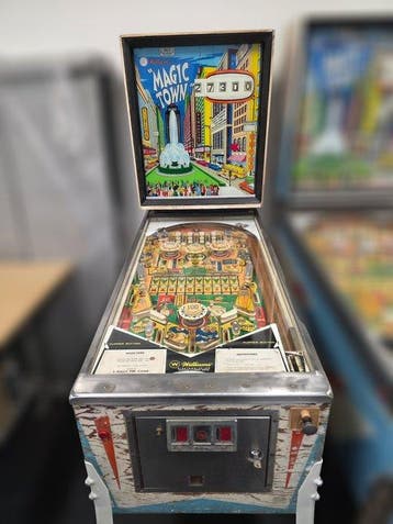 williams - Flipperkast Magic Town - 1970-1980
