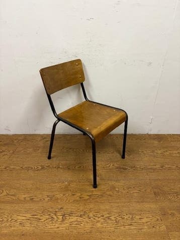 Gebruikte Schoolstoel - S4330 Vintage/Café, Huis en Inrichting, Stoelen, Ophalen, Nieuw