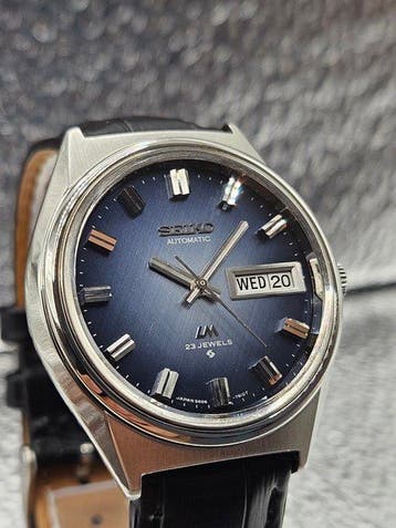 Seiko - Seiko Lord Matic – 5606-7260 (Blue Dial) - Zonder