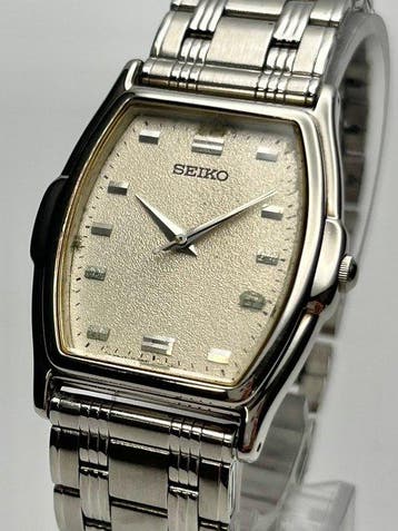 Seiko - Zonder minimumprijs - V701-5220 Vintage Quartz