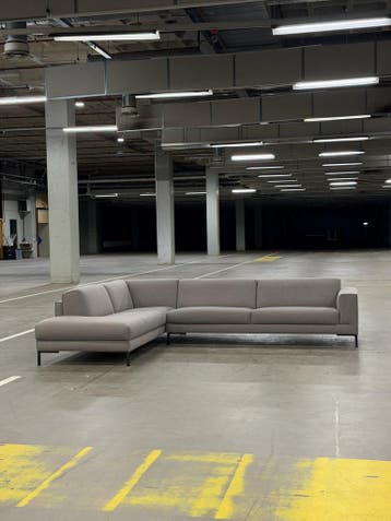 Design on Stock Aikon | Ploegwool | NIEUWSTAAT + Garantie, Huis en Inrichting, Banken | Bankstellen, 300 cm of meer, Ophalen of Verzenden