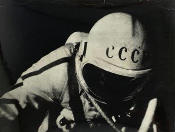 Aufnahme aus dem Kosmos - Alexei Leonow löst sich vom