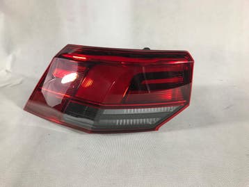 VW Golf VIII 8 achterlicht links 5-deurs 5H0945095C, Verzenden, Gebruikt